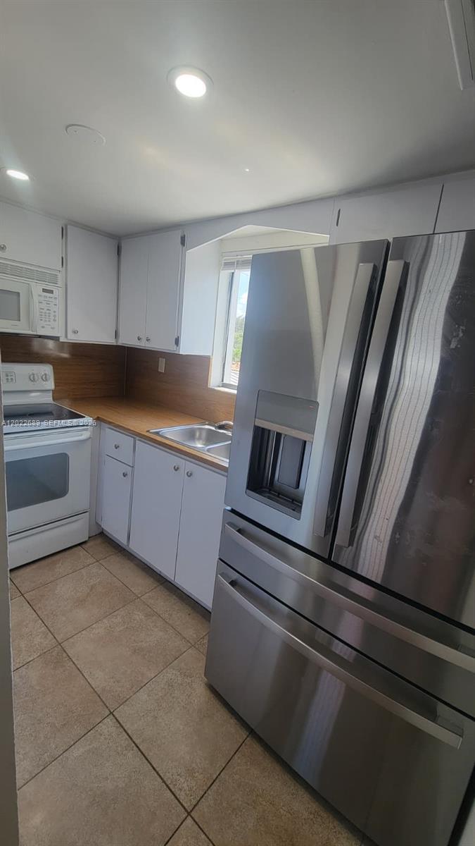 Hialeah, FL 33013 photo 5