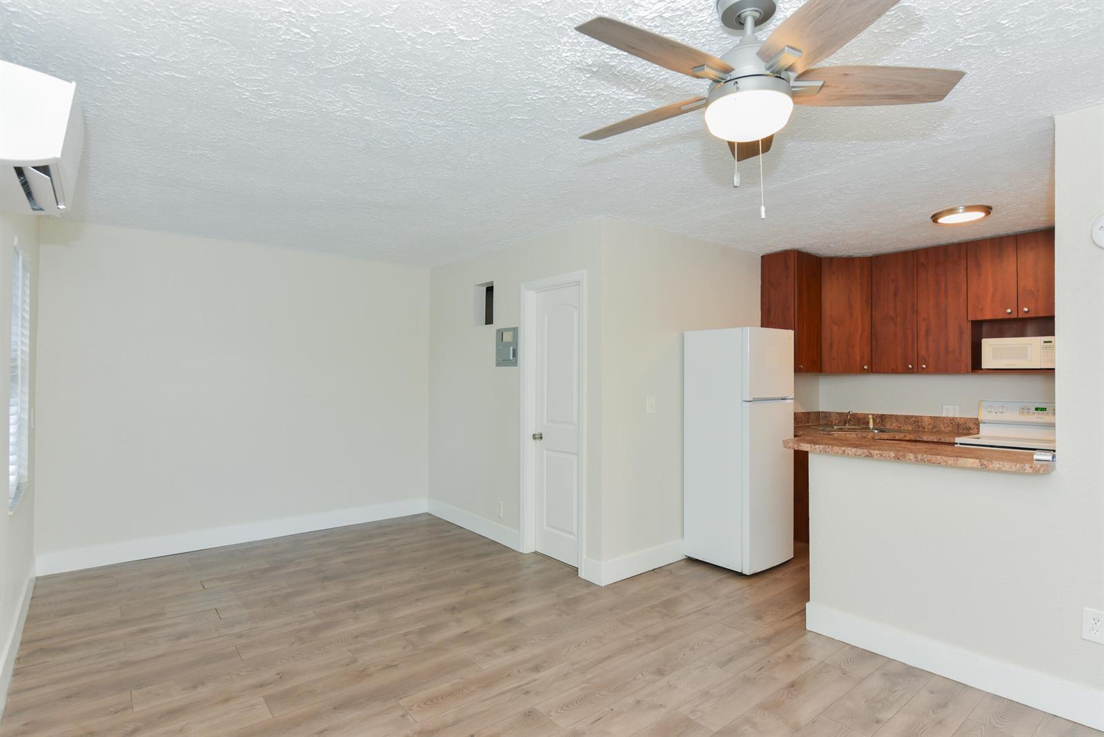 605 N Federal Highway # 13, FL 33460 photo 5