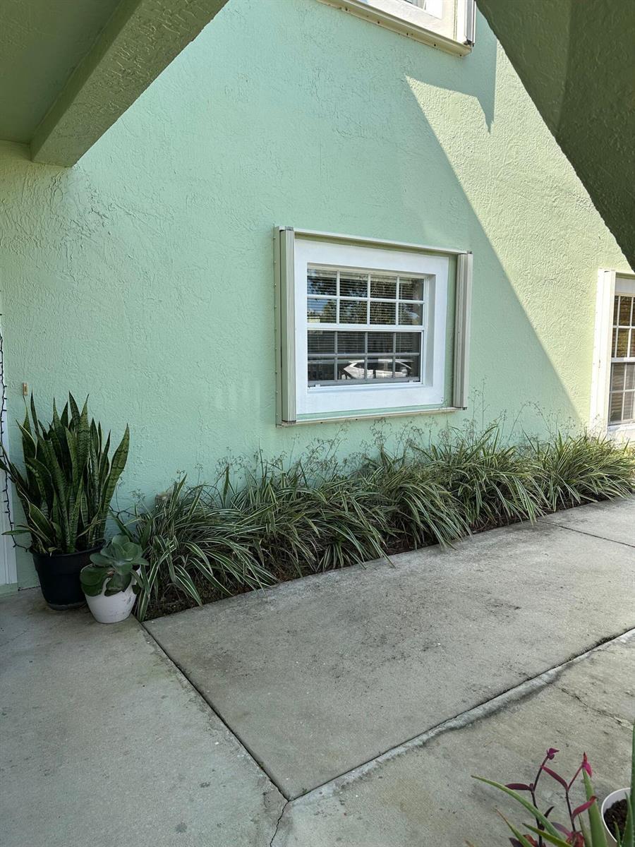 2082 SE Wild Meadow Circle, Port St. Lucie FL 34952 photo 3
