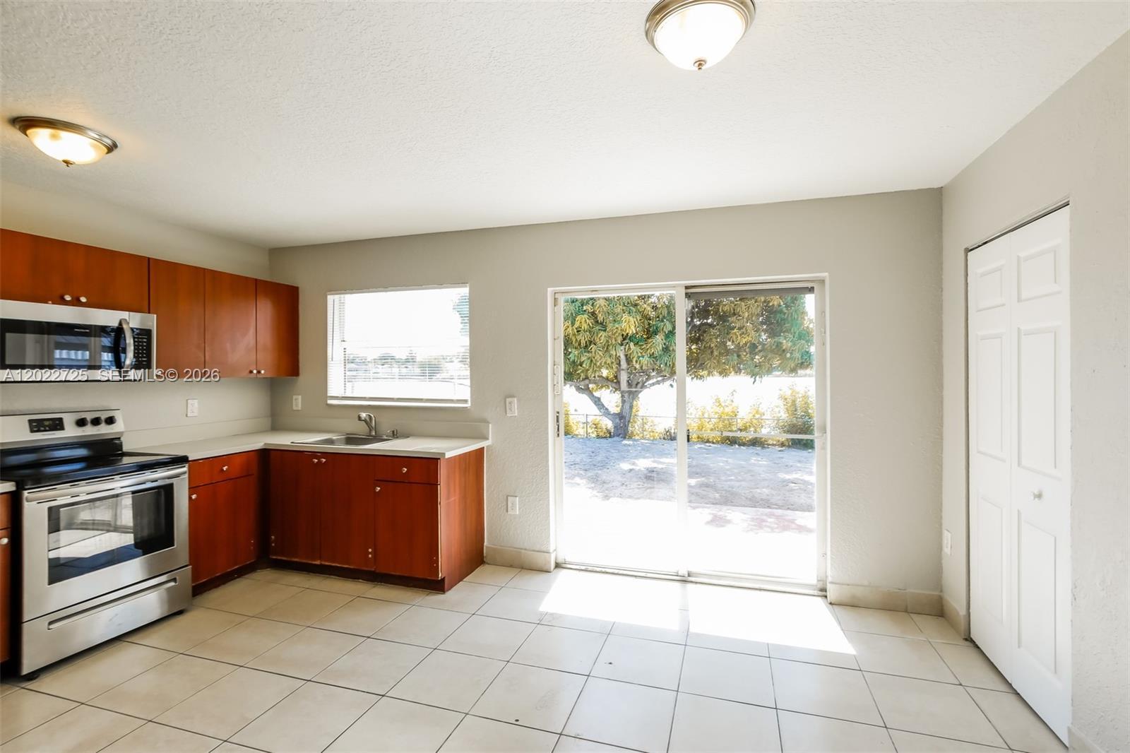 19420 NW 32nd Ave, Miami Gardens FL 33056 photo 5