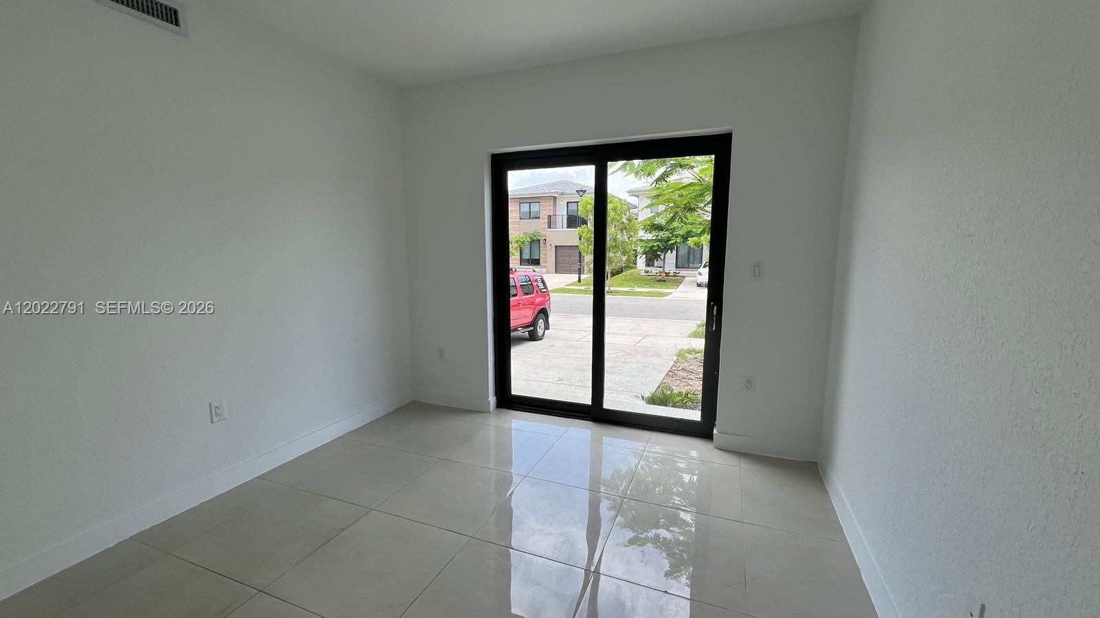 1171 NW 2nd St, Florida City FL 33034 photo 3