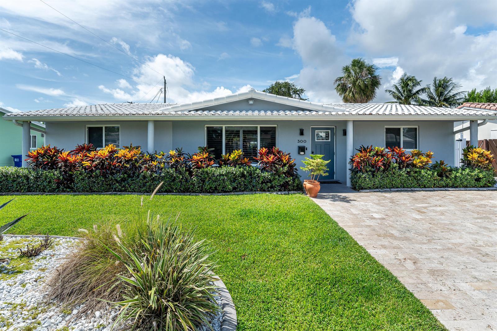 300 SE 8th Court, Pompano Beach FL 33060