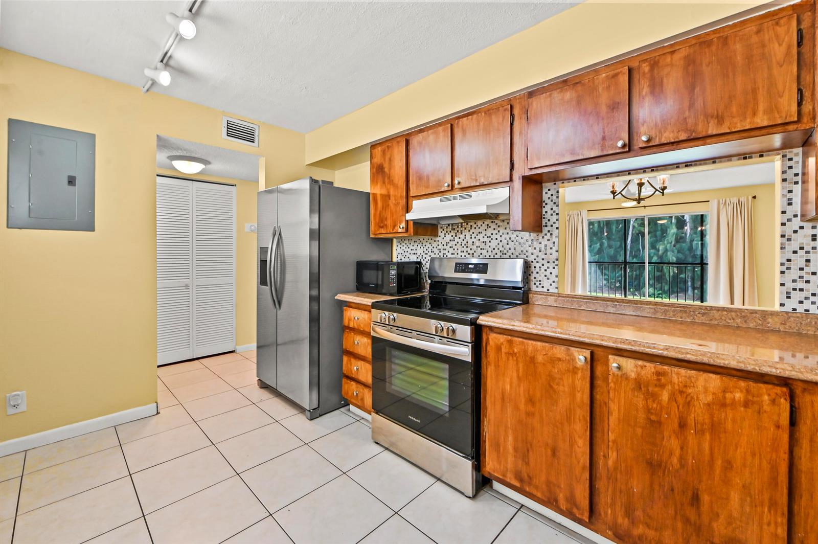 7020 Nova Drive # 207d, Davie FL 33317 photo 5