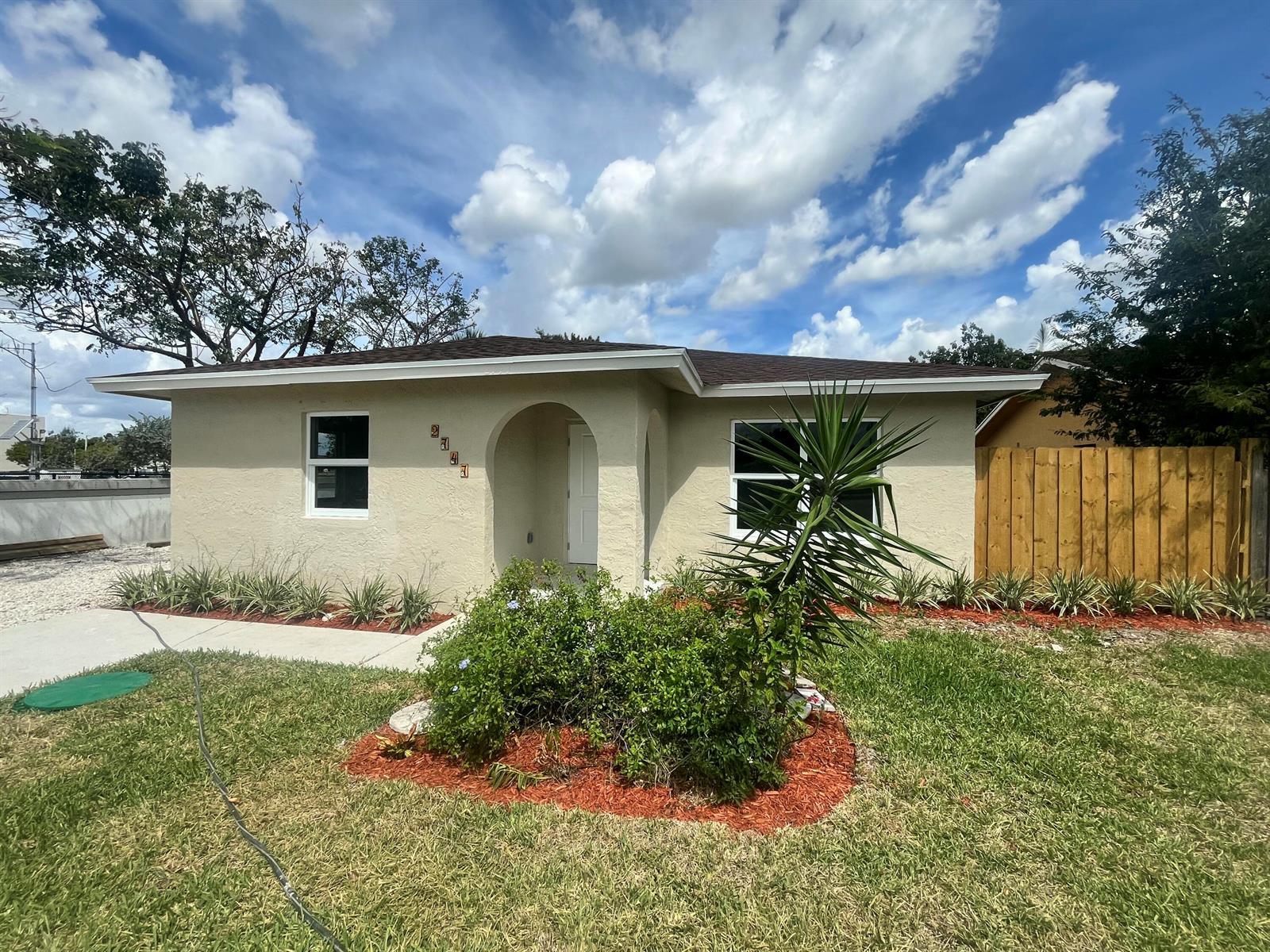 2747 Summit Boulevard, West Palm Beach FL 33406 photo 5