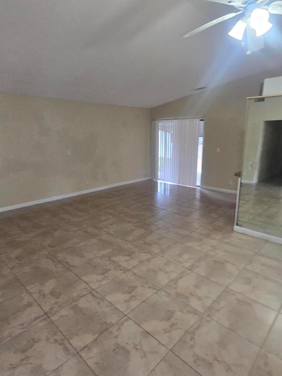 4941 N Marbella Rd Road N, West Palm Beach FL 33417 photo 3