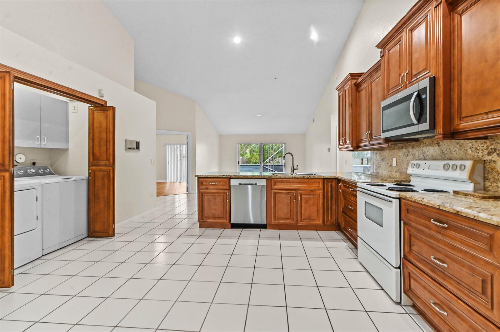 18377 Fresh Lake Way, Boca Raton FL 33498 photo 5