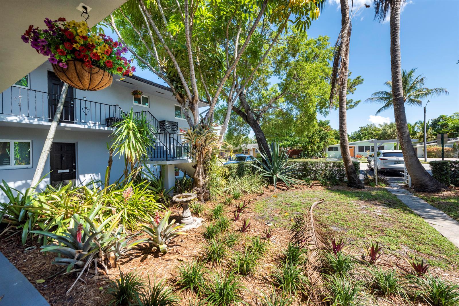 806 NE 16th Place # 8, Fort Lauderdale FL 33305 photo 3