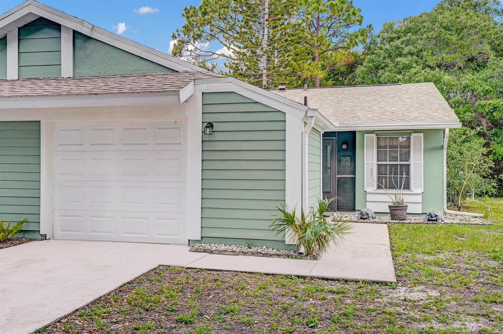 1370 SE Rivergreen Circle, Port St. Lucie FL 34952 photo 2