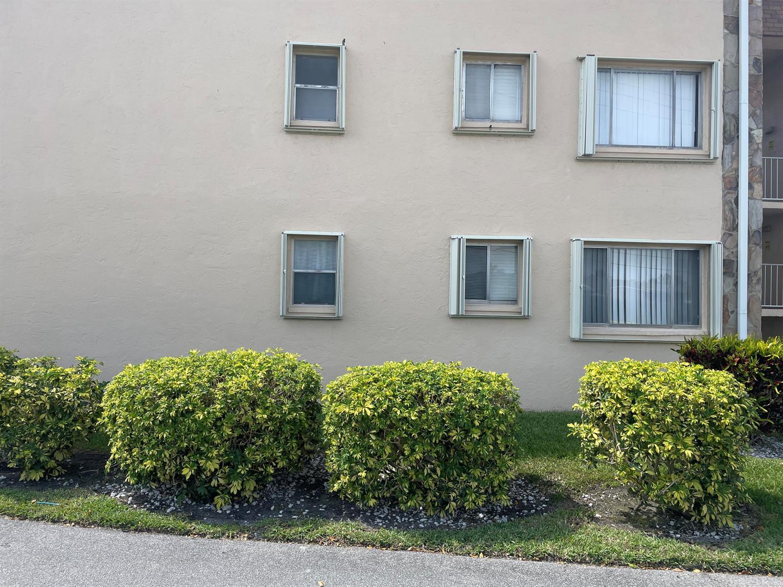 700 Village Green Court # 101, Palm Springs FL 33461 photo 3
