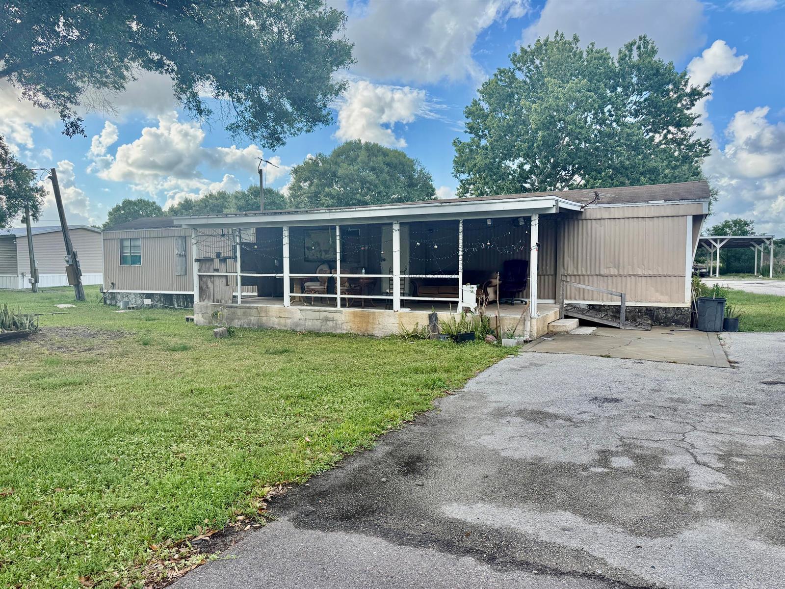 1071 NW 39th Circle, Okeechobee FL 34972 photo 2