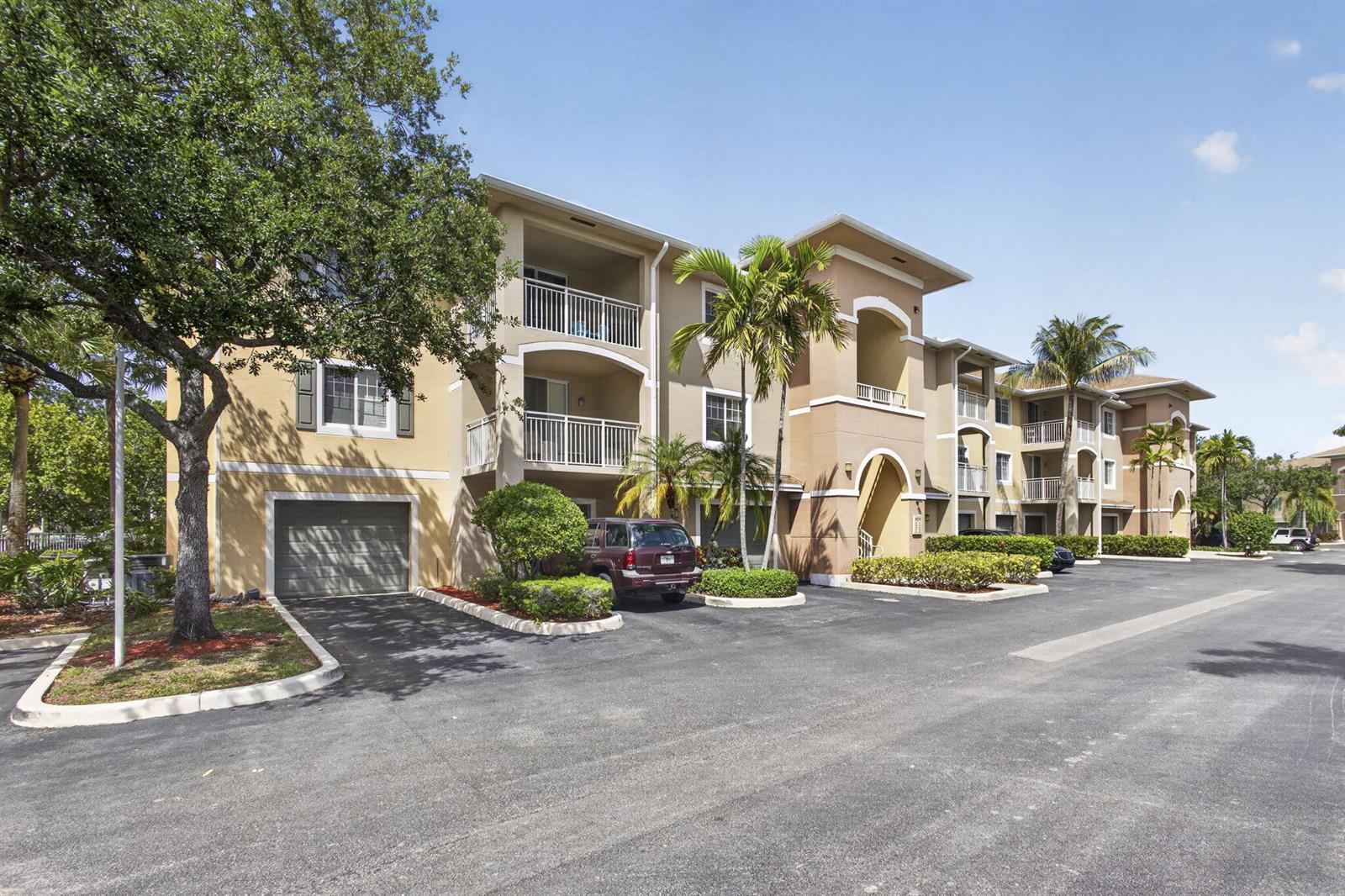 6510 Emerald Dunes Drive # 308, West Palm Beach FL 33411