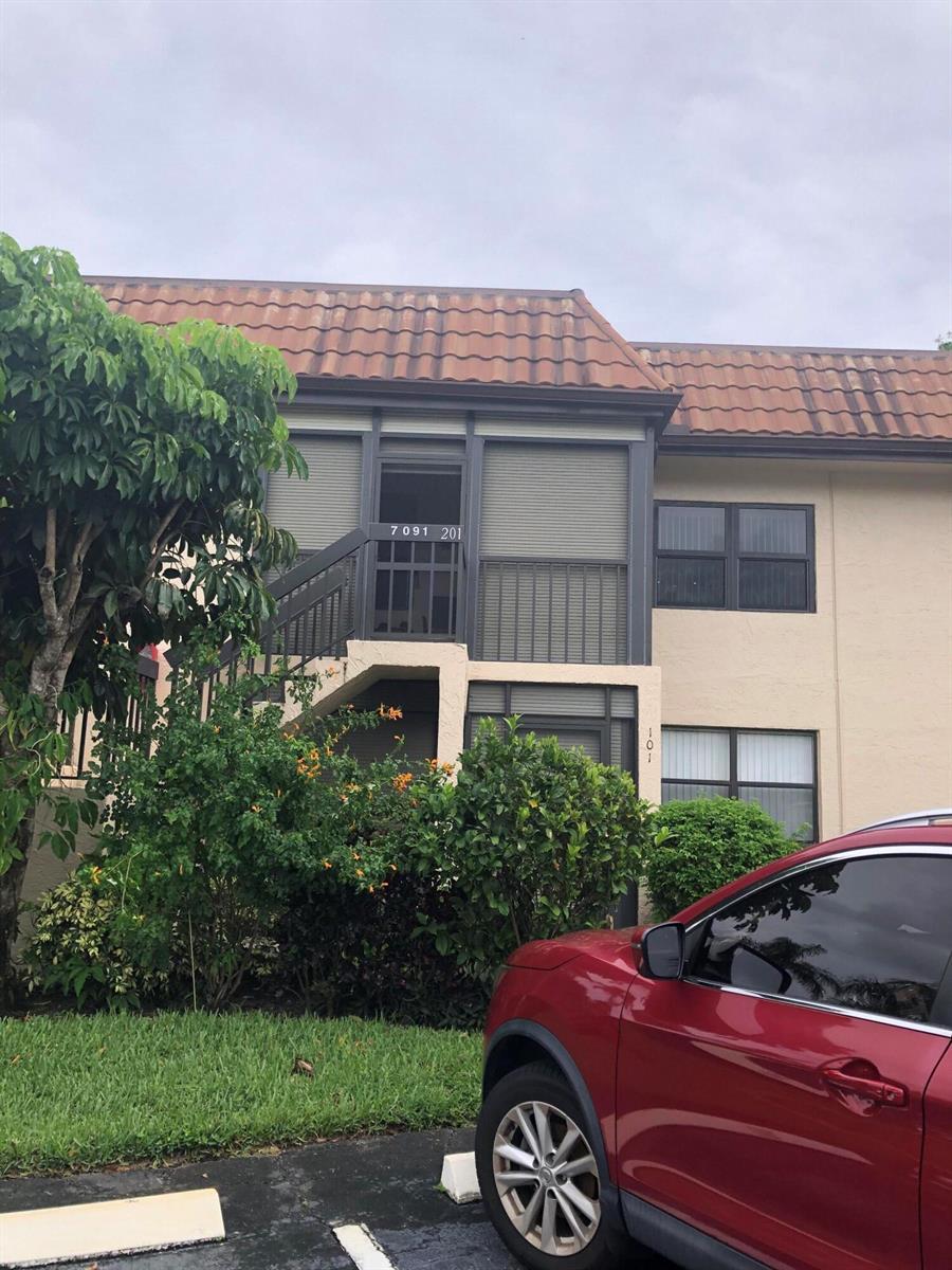 7091 Golf Colony Court # 201, Lake Worth FL 33467