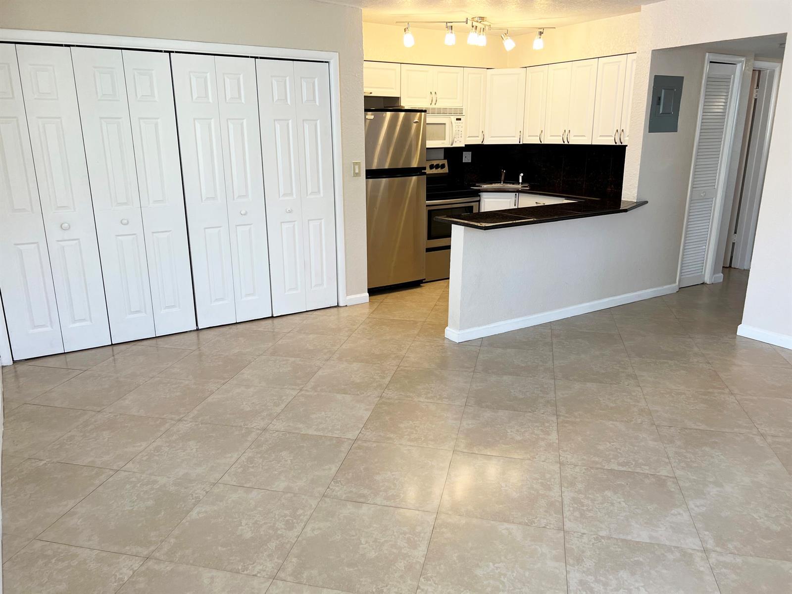 4050 NE 12th Terrace # 1, Oakland Park FL 33334 photo 2