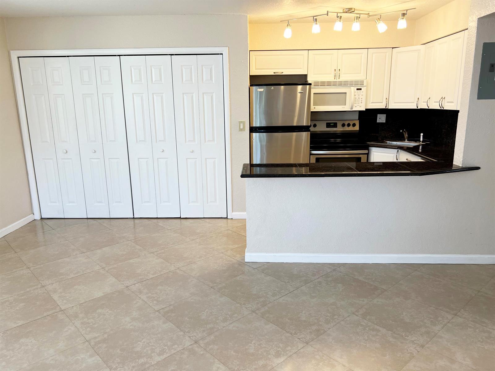4050 NE 12th Terrace # 1, Oakland Park FL 33334 photo 3