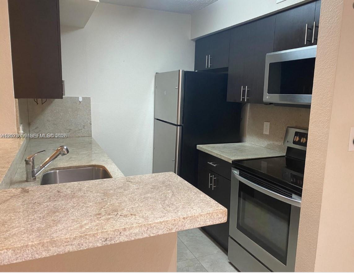 2946 S University Dr # 7110, Davie FL 33328