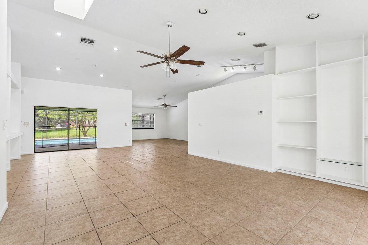 14616 Autumn Avenue, Wellington FL 33414 photo 4