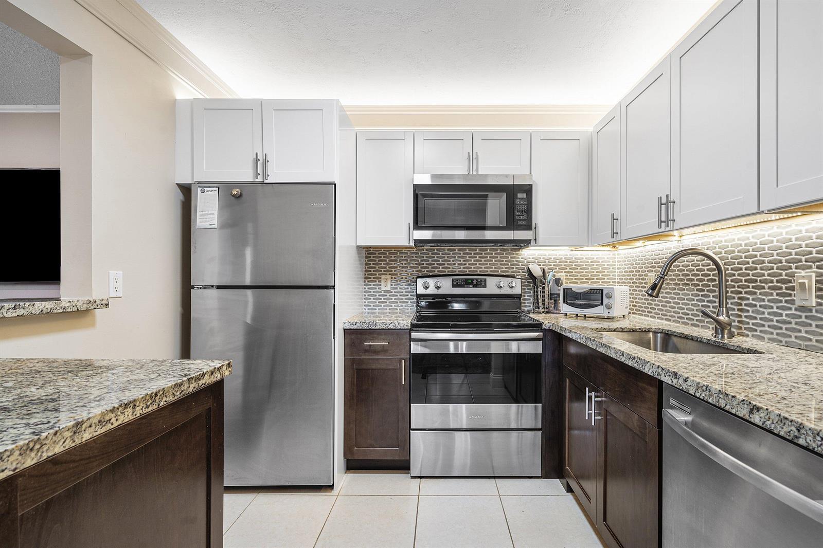 142 Brittany Terrace, Delray Beach FL 33446 photo 2