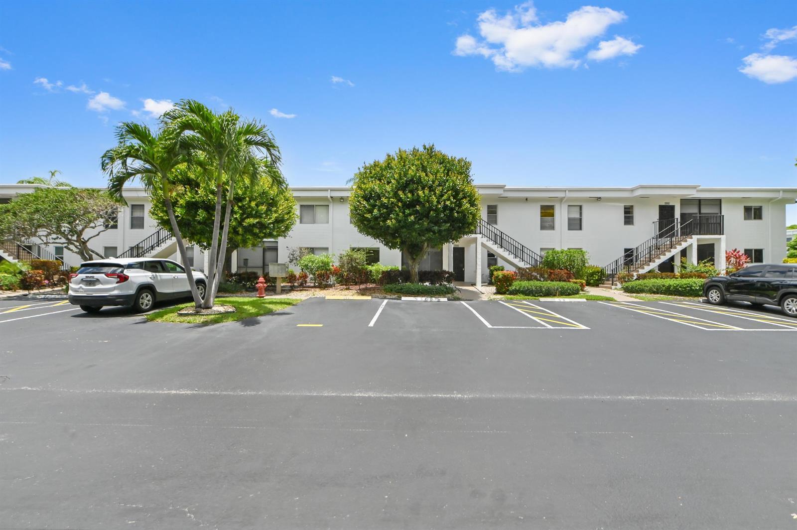 6586 Southurst Terrace # 103, Delray Beach FL 33446