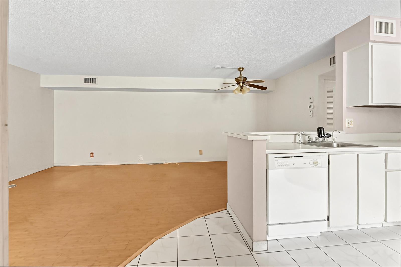 6586 Southurst Terrace # 103, Delray Beach FL 33446 photo 5