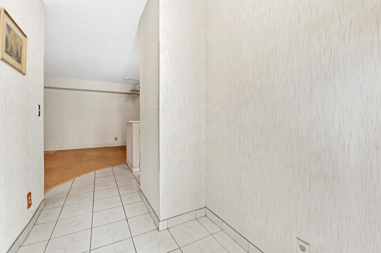 6586 Southurst Terrace # 103, Delray Beach FL 33446 photo 4