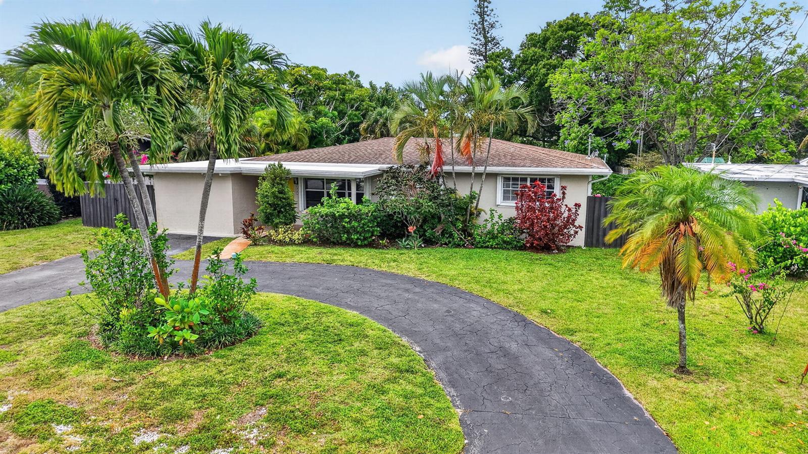 633 NW 30th Street, Wilton Manors FL 33311 photo 2