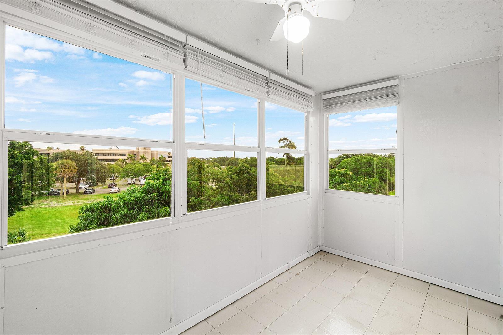 725 Lori Drive # 412, Palm Springs FL 33461 photo 3