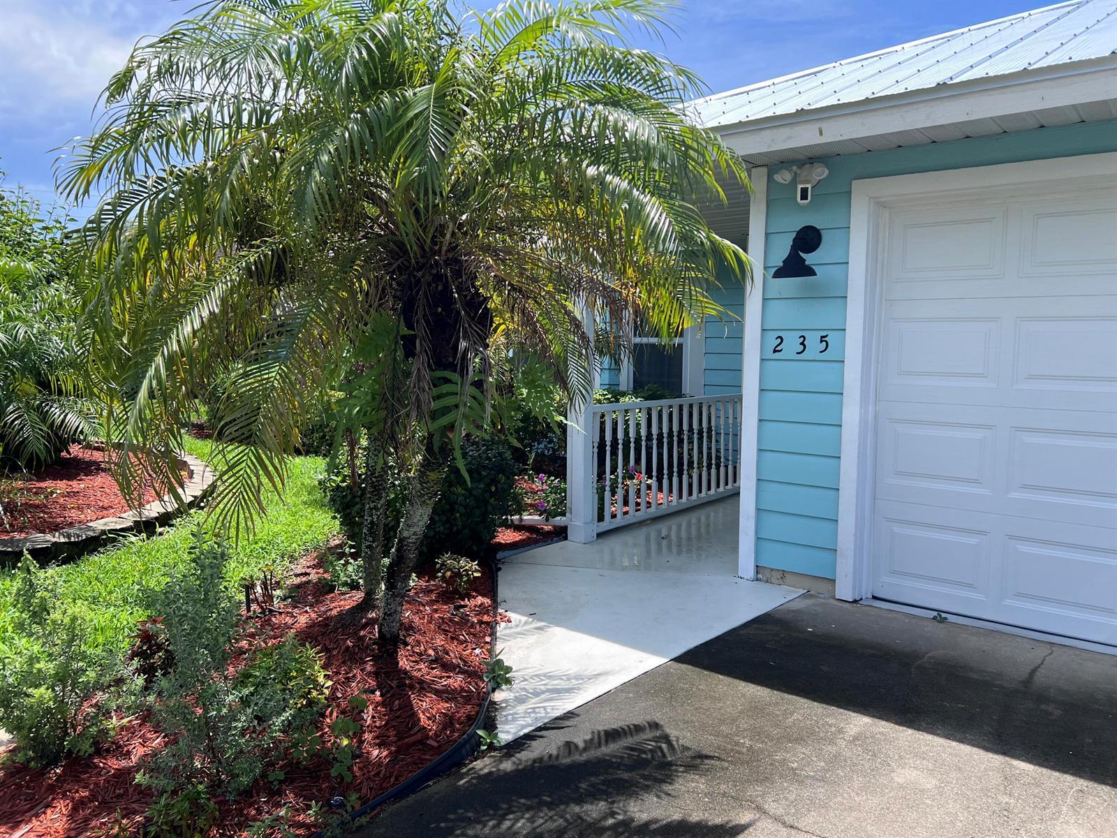 235 14th Avenue, Vero Beach FL 32962 photo 2