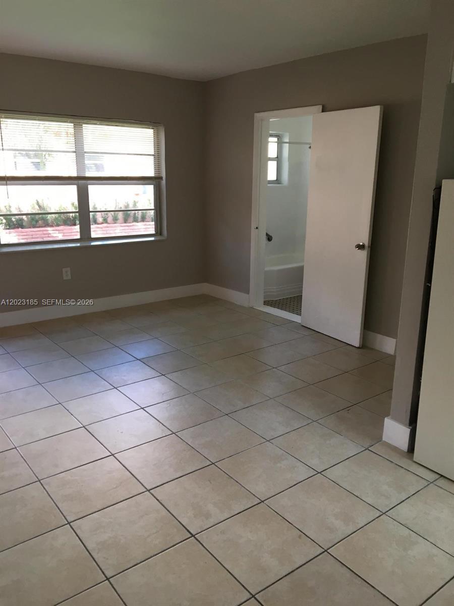 520 SW 4th St # 4, Miami FL 33130 photo 5