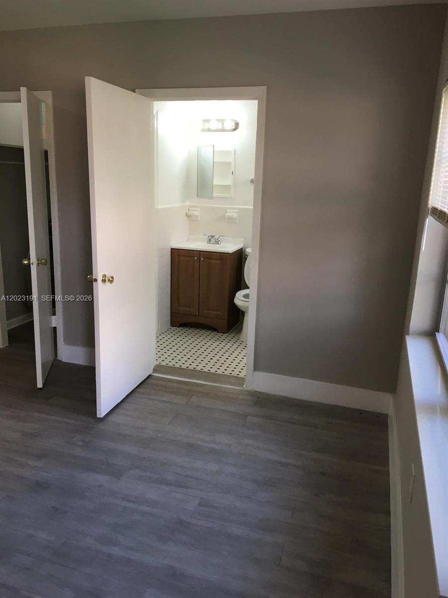 520 SW 4th St # 5, Miami FL 33130 photo 3