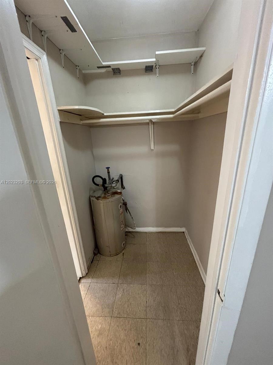 520 SW 4th St # 11, Miami FL 33130 photo 5