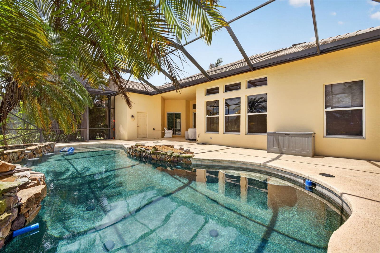 886 SW Grand Reserves Boulevard, Port St. Lucie FL 34986 photo 2
