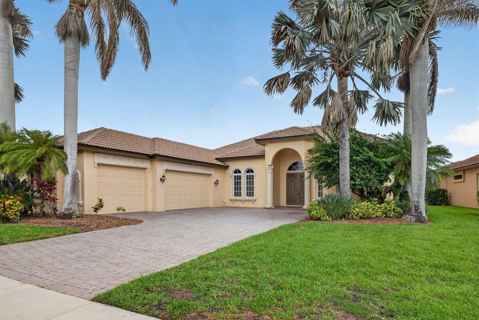 886 SW Grand Reserves Boulevard, Port St. Lucie FL 34986 photo 5