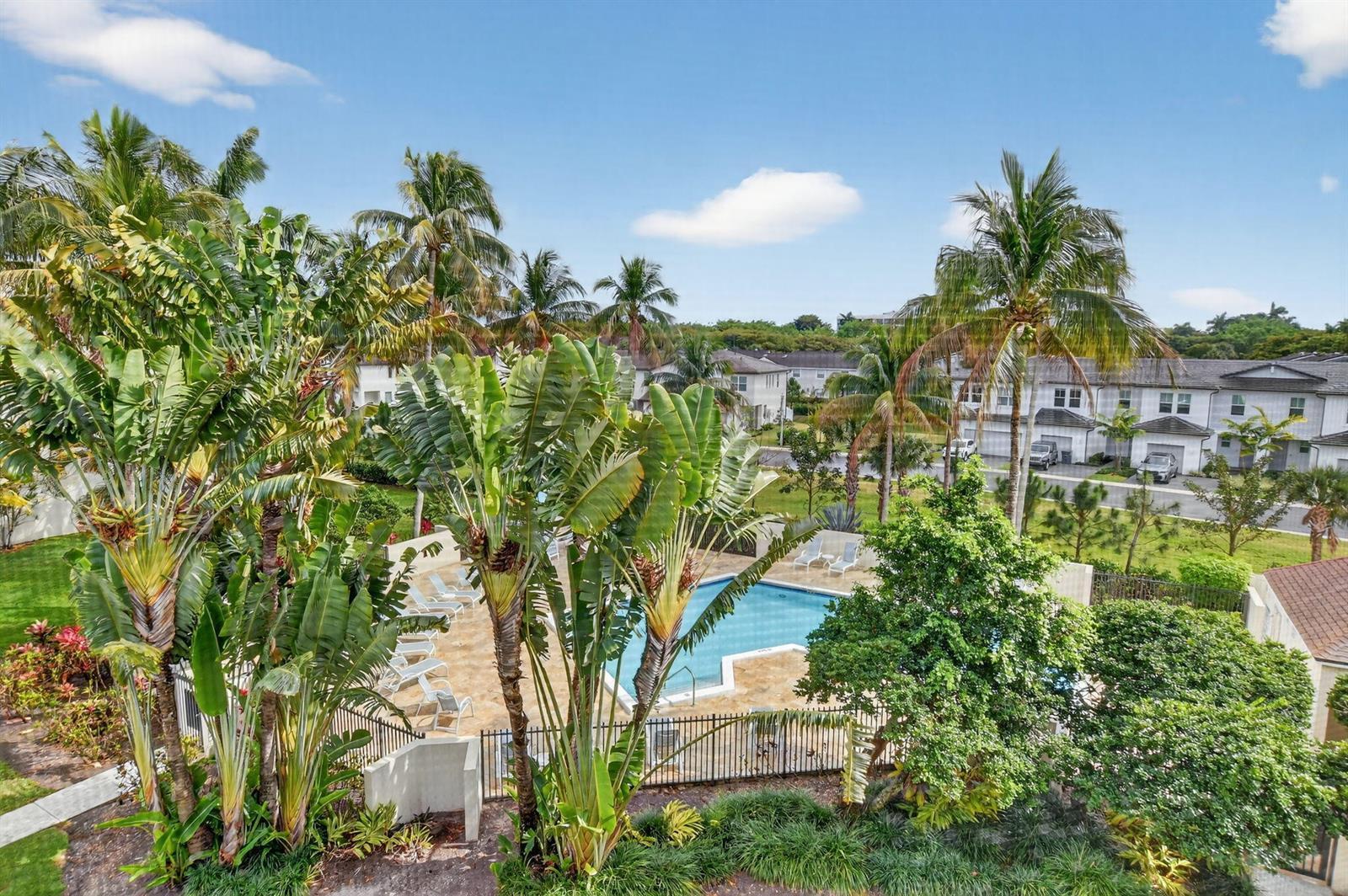 5851 Camino Del Sol # 402, Boca Raton FL 33433