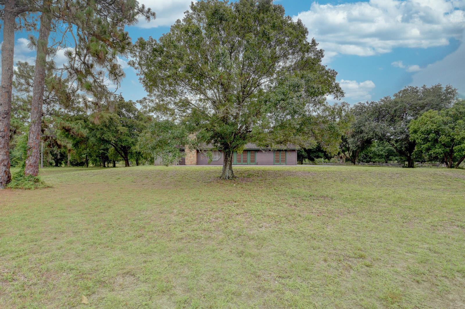 19153 Eagles Way Court, Loxahatchee FL 33470 photo 3