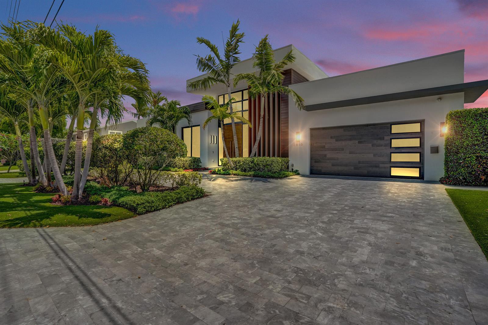 2816 NE 38th Street, Fort Lauderdale FL 33308