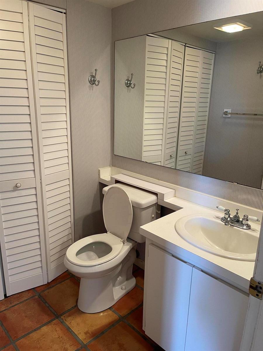 713 7th Court, Palm Beach Gardens FL 33410 photo 5