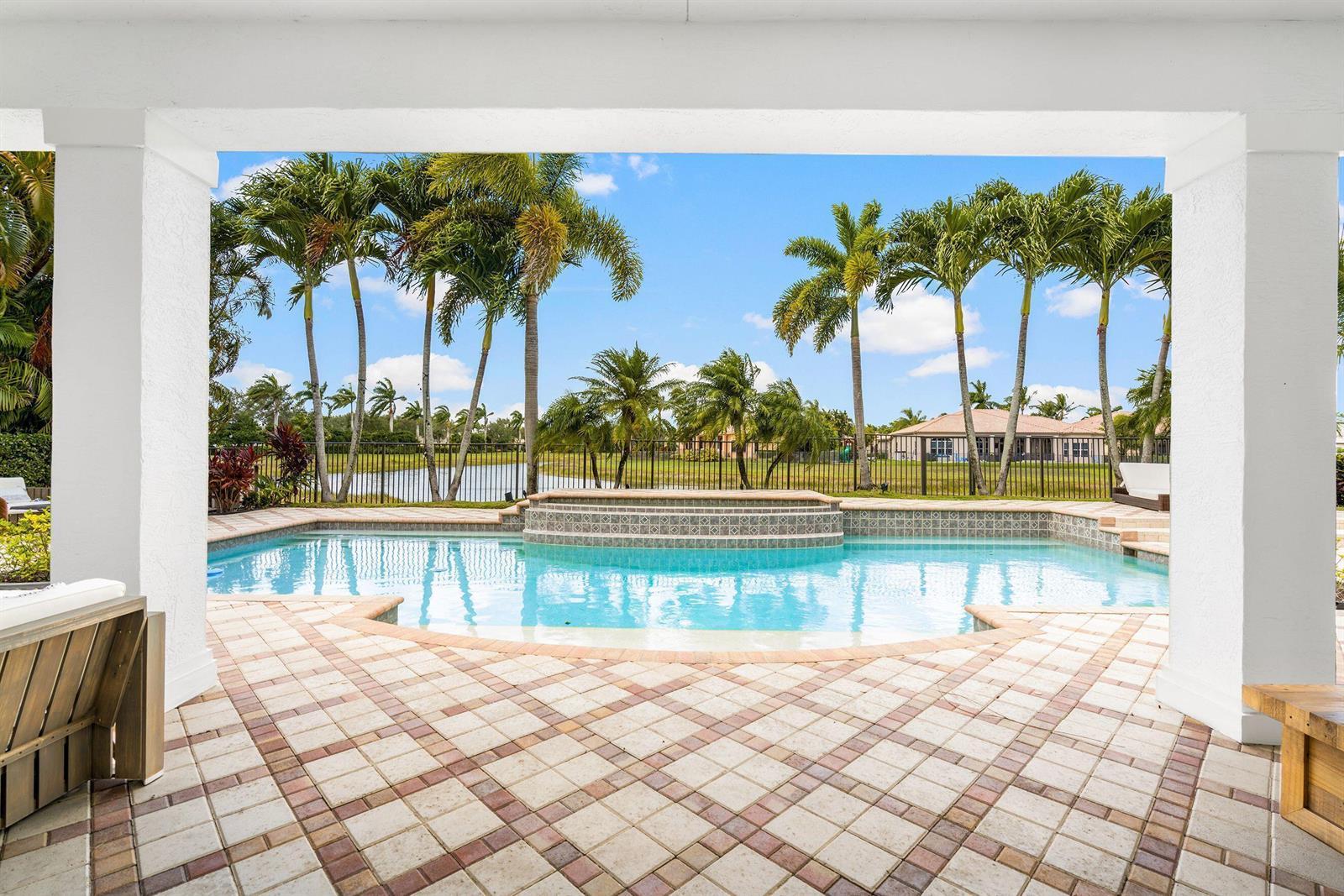 11695 Sunrise View Lane, Wellington FL 33449 photo 2