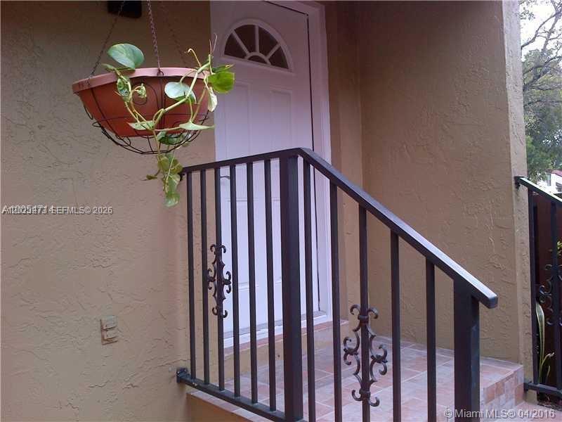 10231 W Fontainebleau Blvd # 202, Miami FL 33172