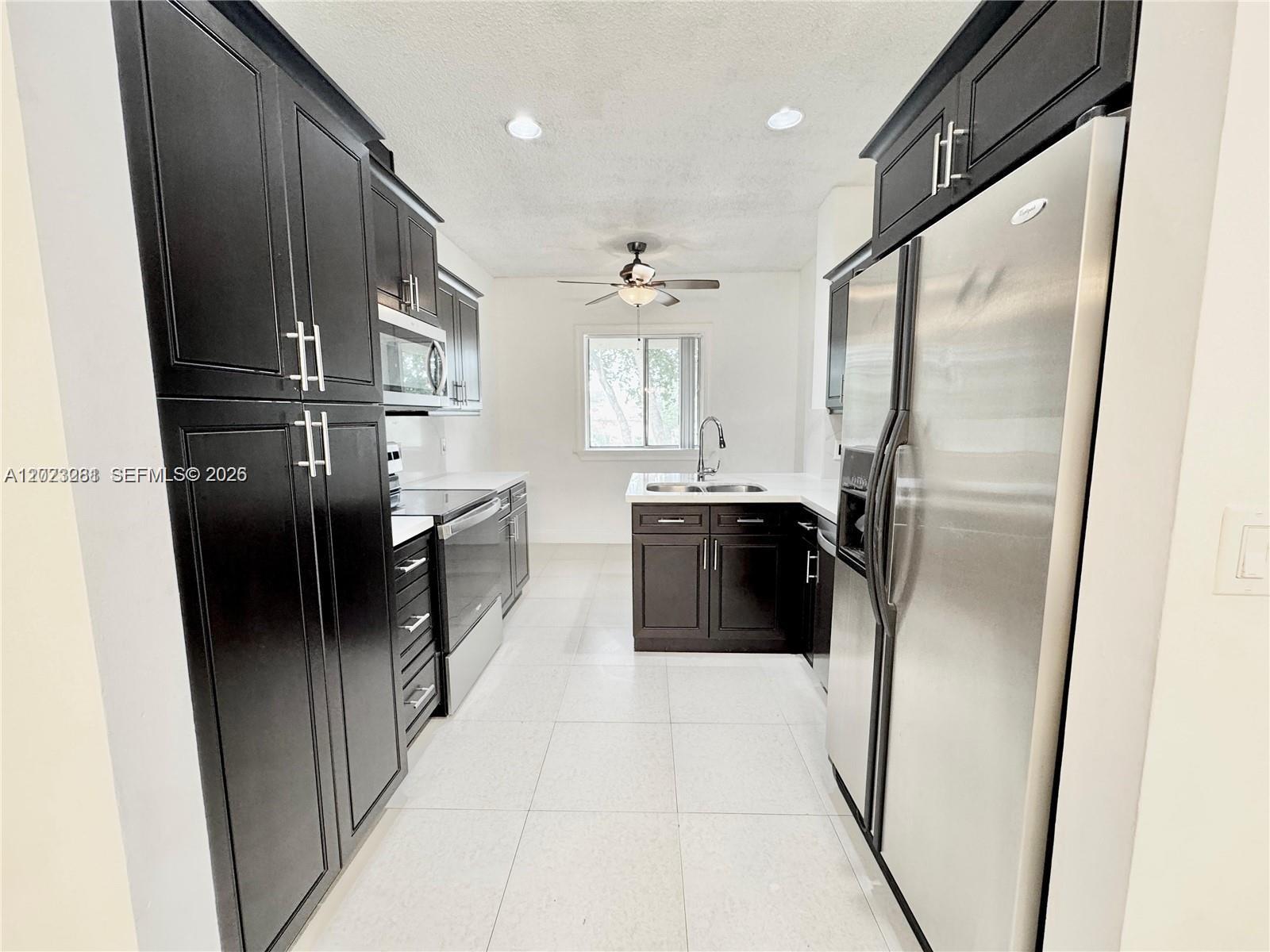 16320 Malibu Dr # 10, Weston FL 33326 photo 3