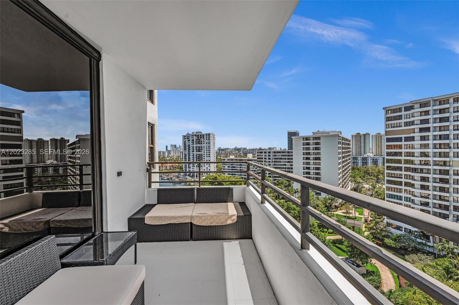 2500 Parkview Dr # 1514, Hallandale Beach FL 33009 photo 4
