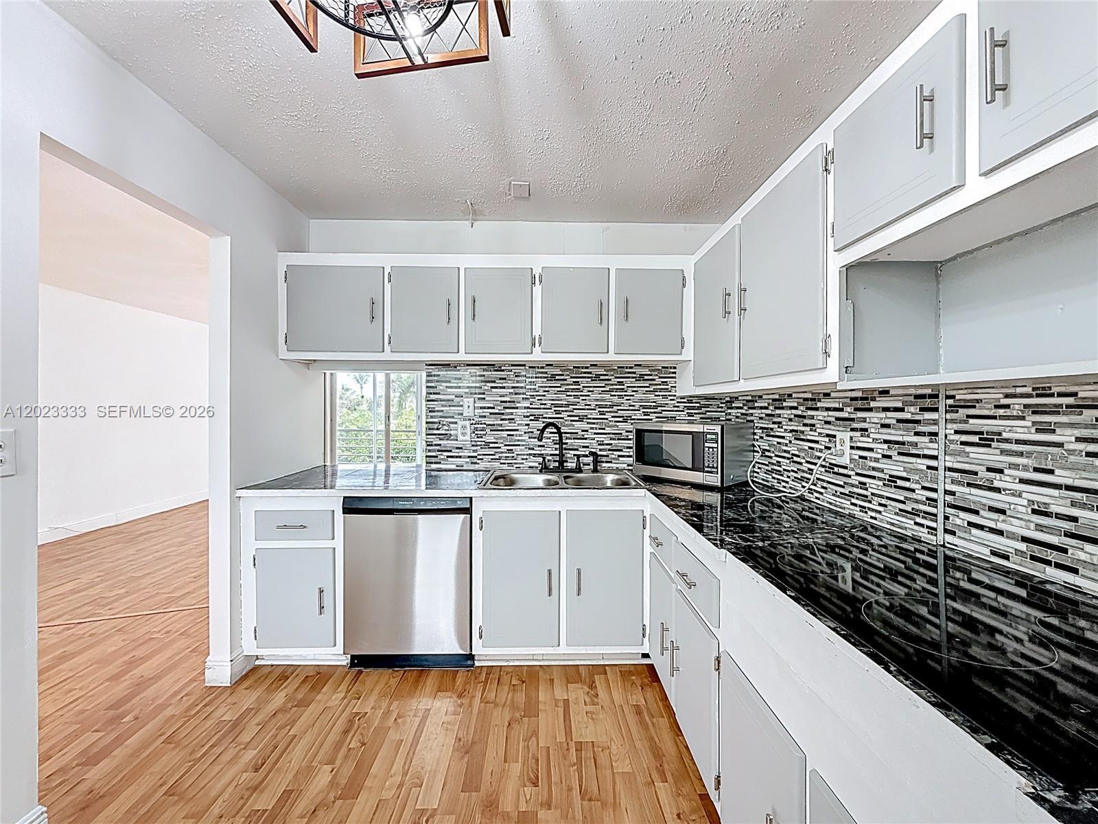 1000 NE 14th Ave # 411, Hallandale Beach FL 33009 photo 5