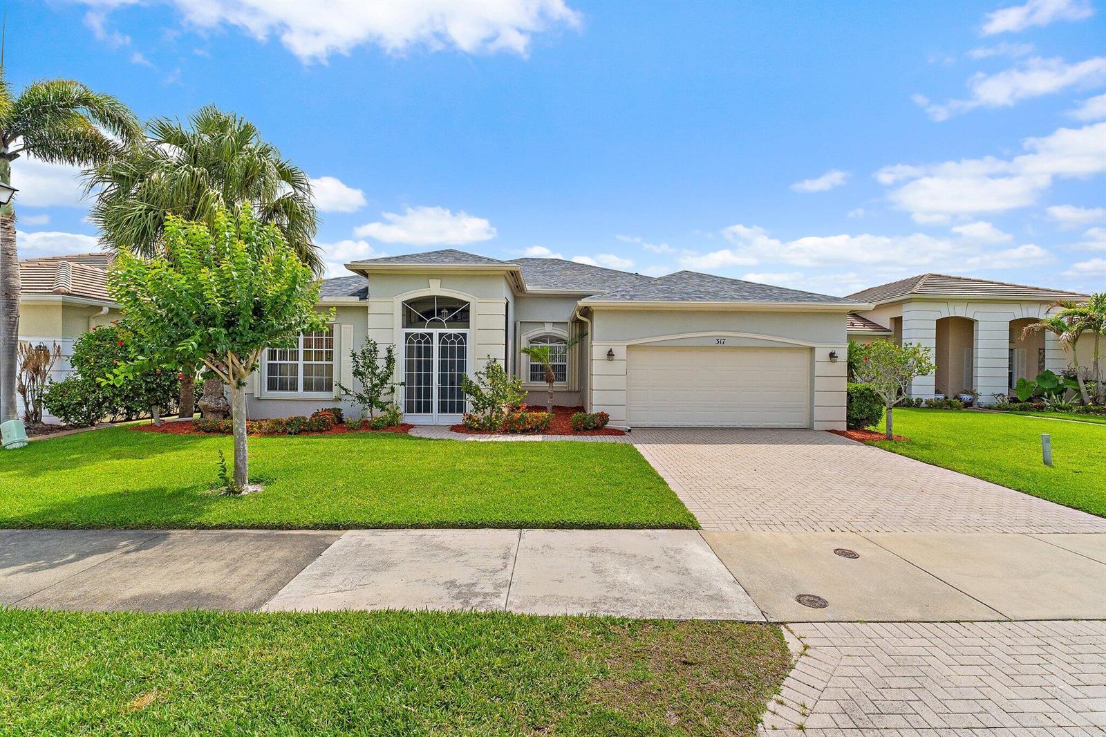 317 SW Lake Forest Way, Port St. Lucie FL 34986 photo 2