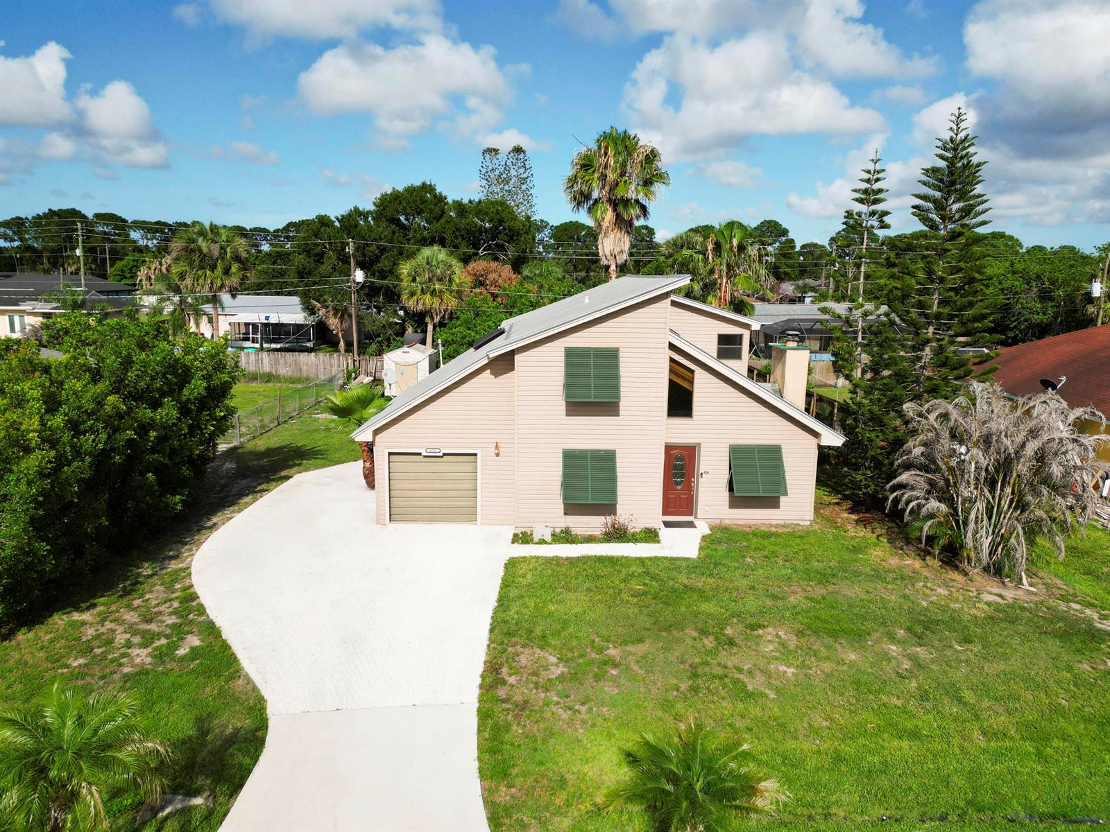 621 NW Sharpe Street, Port St. Lucie FL 34983