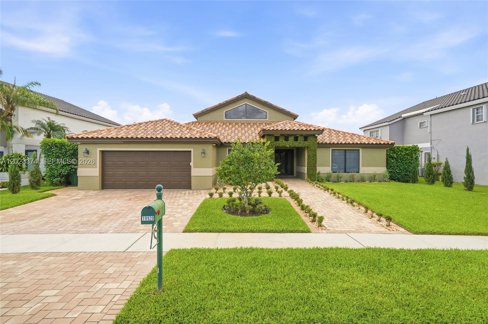 19920 NW 9th Dr # 19920, Pembroke Pines FL 33029 photo 2