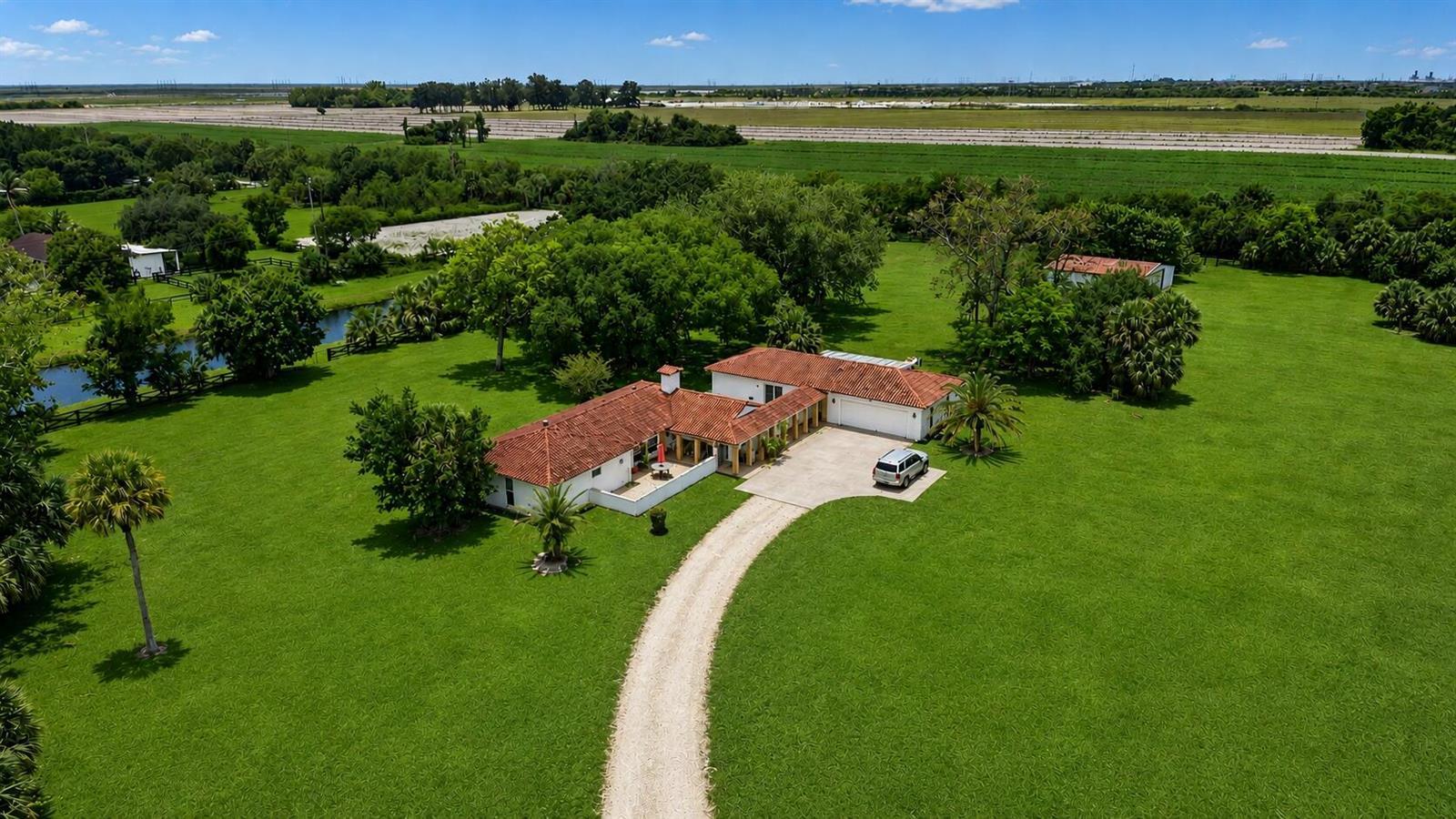 1029 Arabian Drive, Loxahatchee FL 33470