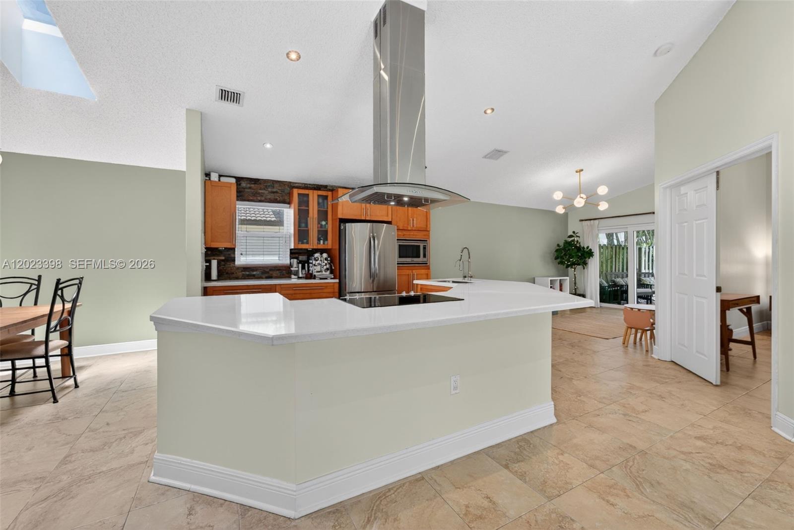 14421 SW 155th Pl, Miami FL 33196 photo 4