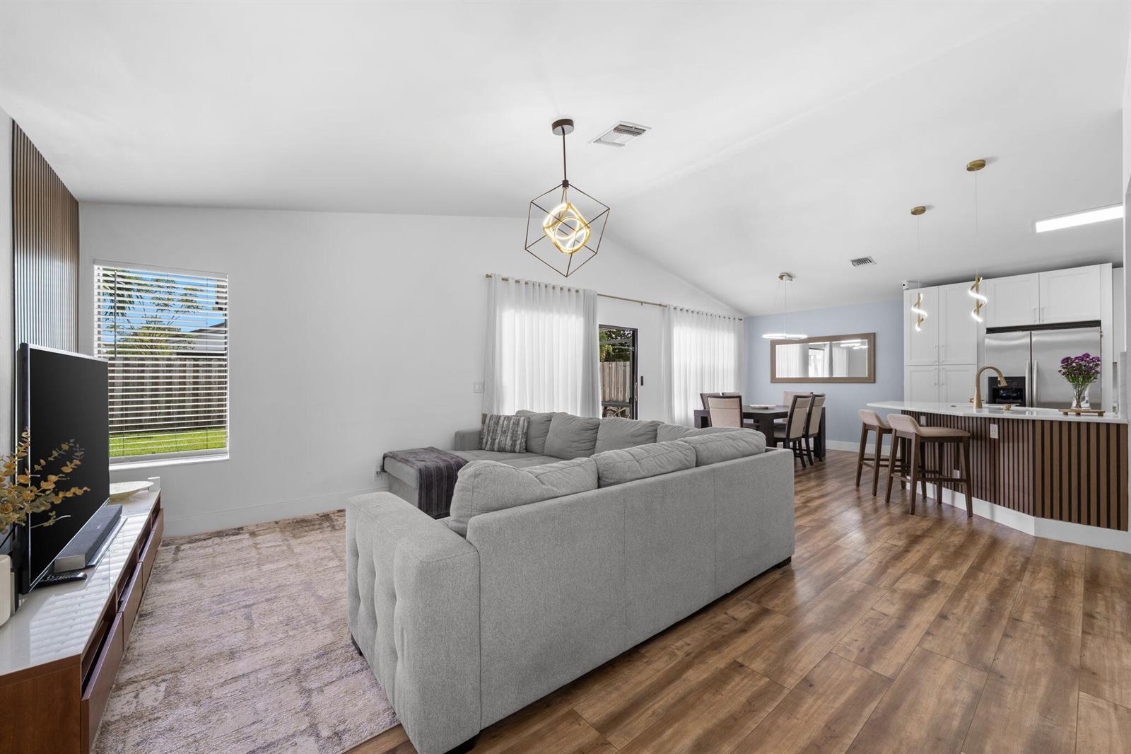 3760 NW 20th Street, Coconut Creek FL 33066 photo 3