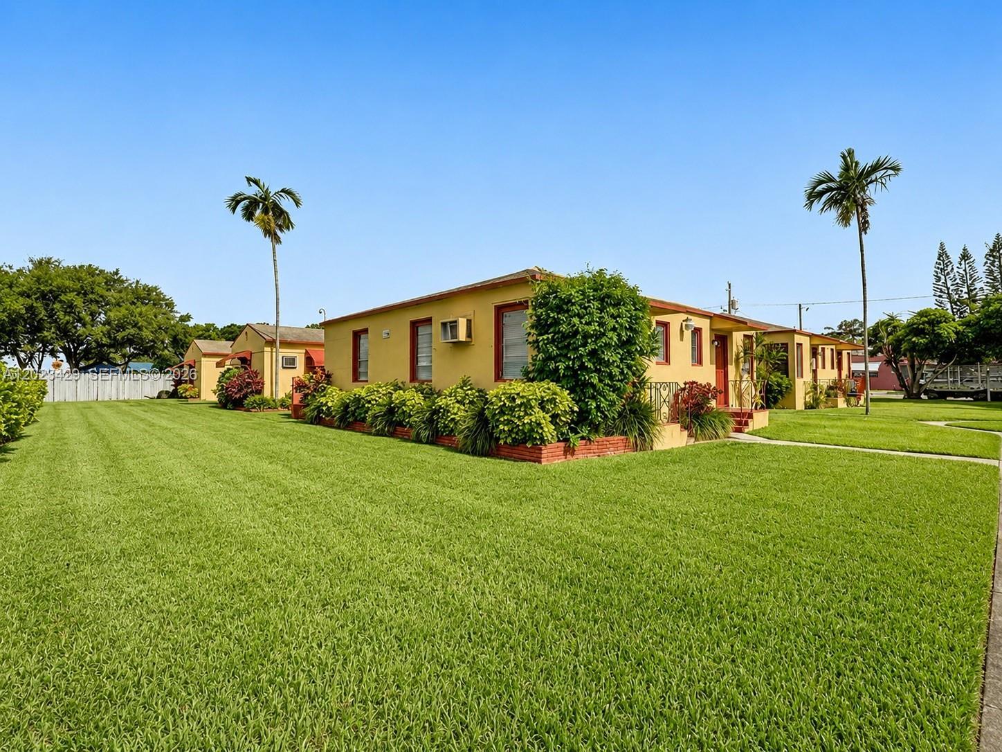 1723-1743 Moffett St, Hollywood FL 33020 photo 3