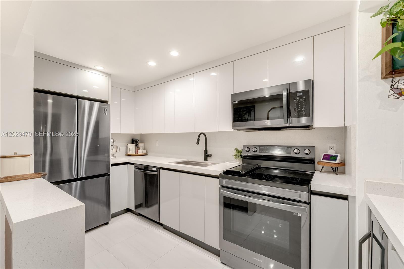 3214 W Trade Ave # 5, Miami FL 33133 photo 4