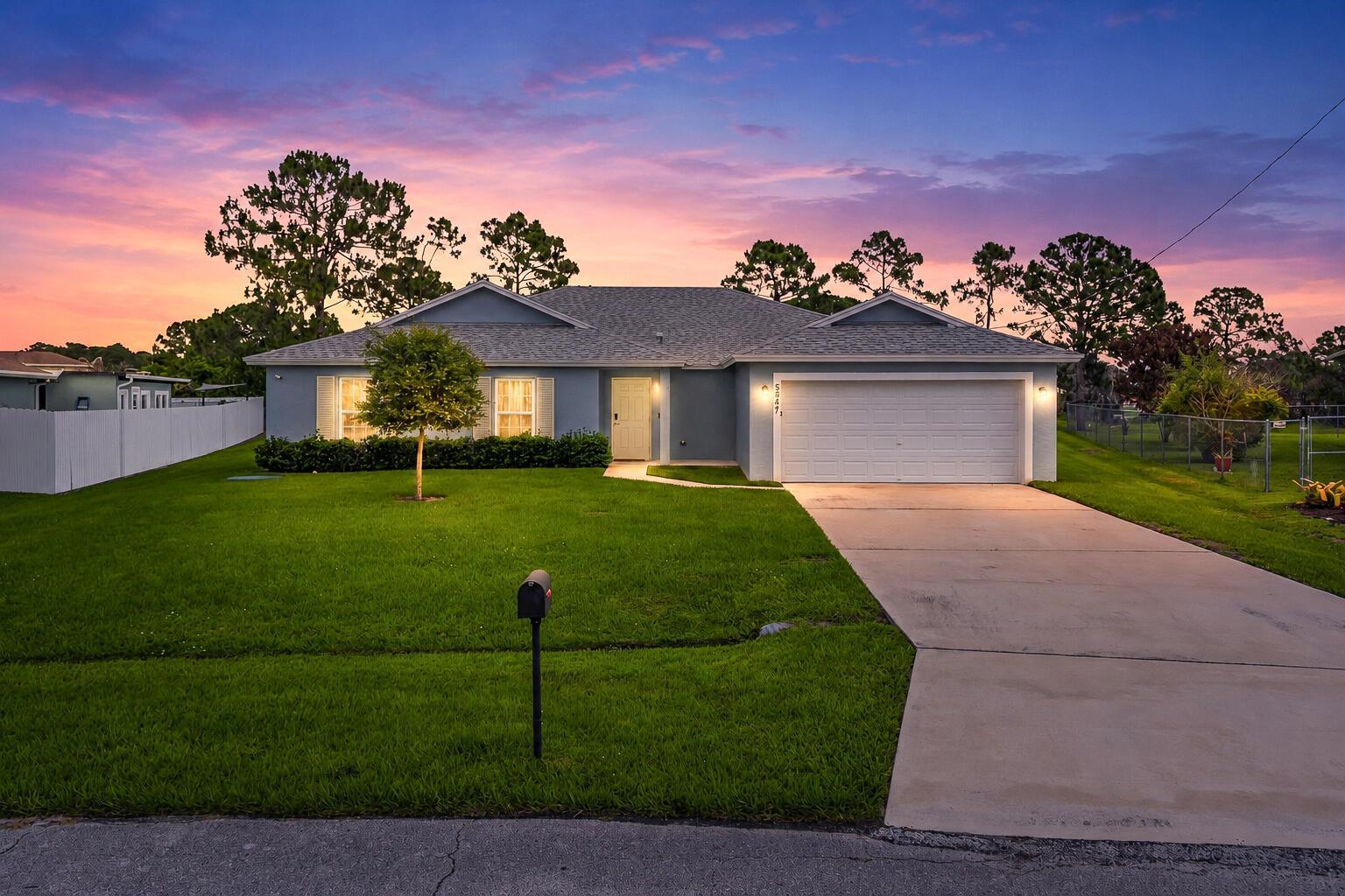 5847 NW Gillespie Avenue, Port St. Lucie FL 34986